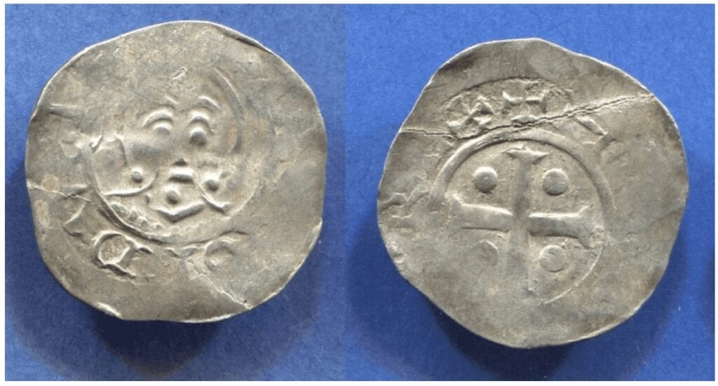 Picture of a Deventer Denarius, dated 1046-1054. Silver, 1.05 g, 20 mm.